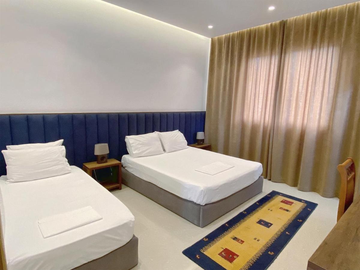 בראט Guesthouse Niko מראה חיצוני תמונה