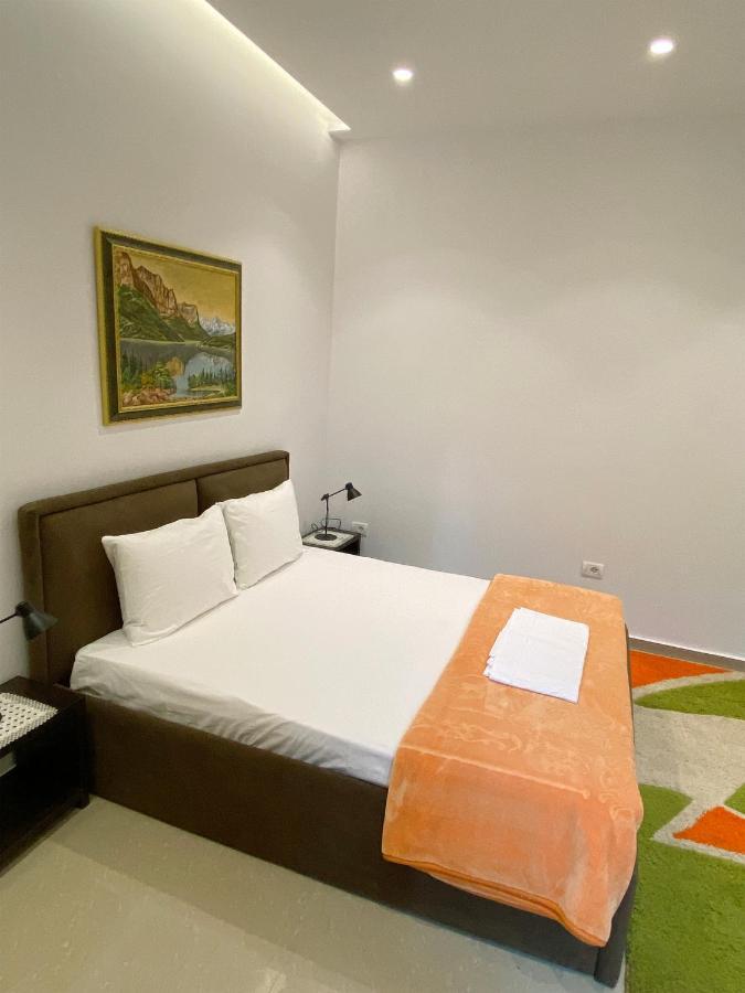 בראט Guesthouse Niko מראה חיצוני תמונה
