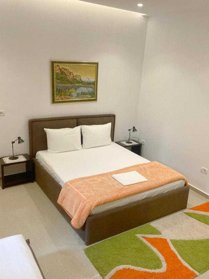 בראט Guesthouse Niko מראה חיצוני תמונה
